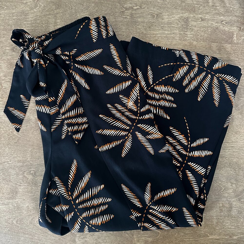 Flowy floral dress pants